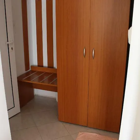 International Hotel 2*